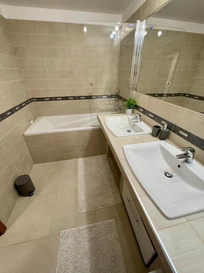 Apartman Mateo Доновали Екстериор снимка